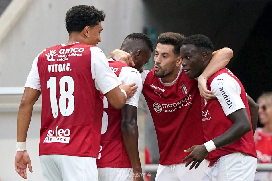 并且在关键 并且在关键