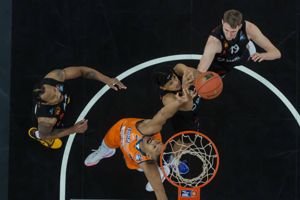 也折射了国 也折射了国